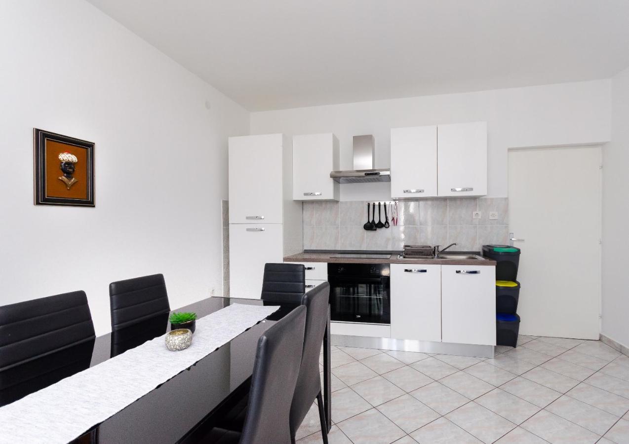 Apartments Luka سوبيتارسكا دراغا المظهر الخارجي الصورة